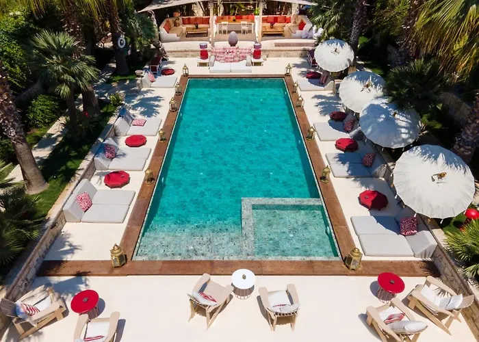 La Capria מלון אלאקאטי